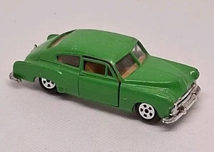 Ertl Replica Series - 1951 Chevrolet Fleetline - Picture 1 of 4