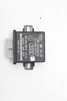 Centralina Luci Audi A4 Avant B7 8P0907357D 10-2005 - Immagine 1 di 3