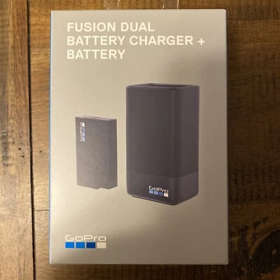 GoPro Fusion Dual Battery Charger + Battery ASDBC-001 - Image 1 of 4
