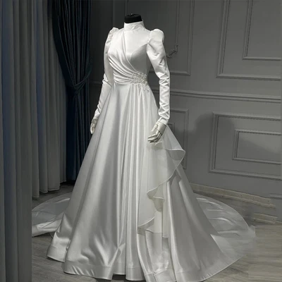 Elegantes Vestidos de Novia Musulmanes Cuello Alto Mangas Largas Vestidos de Novia Talla Grande Foto 1 de 4