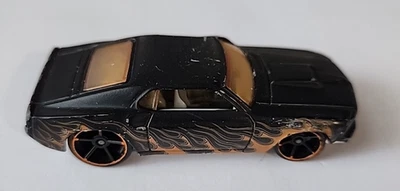 Hot Wheels 2008 Heat Fleet '69 Ford Mustang preto liso com chamas - Imagem 1 de 4