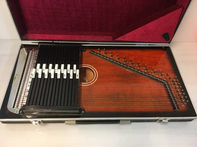 Vintage Rhythm Band PortAharp 15-Chord Autoharp Zither Attache Case 70s 80s - Image 1 of 4