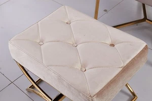 Millan Ottoman - Picture 1 of 4