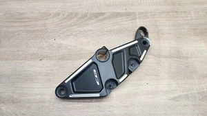 Honda CB 1000 R 2018- Fußrastenhalter vorne rechts MKJ - Bild 1 von 4