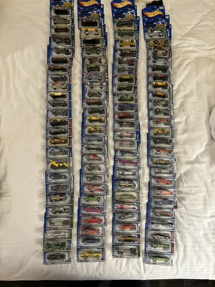 🔥Hot Wheels 01-02 First Editions 1 Of 40 Plus Many More ,Chase Cars , & More 🔥 - Image 1 of 4