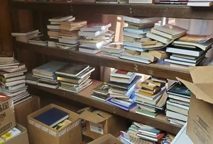 60 Pfund nicht durchsuchtes Buch Posten zufällige Mischung aus Sachbüchern Hardcover Taschenbuch - Bild 1 von 3