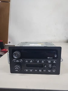 2002-2003 Chevy Envoy/ Trailblazer AM-FM-CD Cassette Radio OEM - Picture 1 of 5