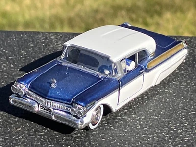 M2 1957 Mercury Turnpike Cruiser neumáticos de goma capó y puertas diecast 1/64 Foto 1 de 4