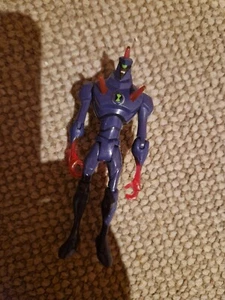 Ben 10 - Chromastone Figure 4" Tall - Picture 1 of 1