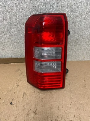 2008 to 2016 Jeep Patriot Left Lh Driver Side Tail Light Oem U8766 DW - Image 1 of 4