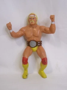 1984 Hulk Hogan Figure with Belt WWE WWF - Picture 1 of 13