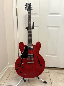 2014 Gibson ES-335 Semi Hollow LEFT-HANDED Cherry In Color/PRICED TO SELL . - Picture 1 of 22