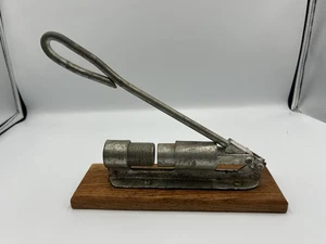Vintage Rustic Adjustable Reed's Little Rocket Pecan Nut Cracker Made in USA - Picture 1 of 13