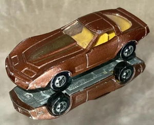 Road Champs 82’ Brown Corvette Sting-Ray (Doors Open) Yellow Interior GUC - Picture 1 of 12