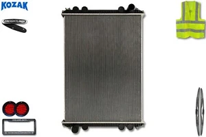 Radiador A0519870000 para Freightliner Century Columbia FLD120 M2-112 FL60 FL70. - Imagen 1 de 9