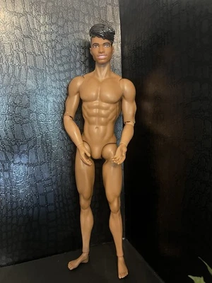 Muñeca híbrida articulada AA Ken personalizada única Barbie afroamericana Foto 1 de 3