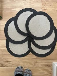 SET of 6 Round Placemats Natural with Black rims 15" Diameter Straw - Picture 1 of 8