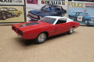 ORIGINAL MPC 1971 DODGE CHARGER R/T BUILT MODEL - Picture 1 of 11