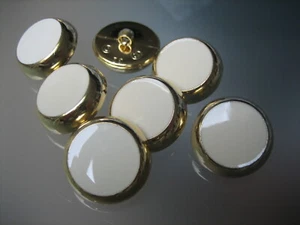 7x tolle Kunststoff-Knöpfe - Weiß / Gold - 20mm - Picture 1 of 1