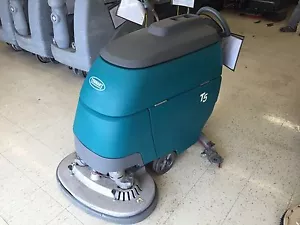 Tennant T5 32" Disk Floor Scrubber - Picture 1 of 5