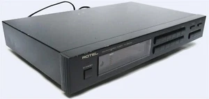 ROTEL RT-940AX AM/FM RECEIVER TUNER NO REMOTE SCHOOL SURPLUS - Picture 1 of 2