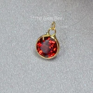 5MM 14k Solid Yellow Gold Red Garnet Circle Bezel Charm pendant (1) - Picture 1 of 6