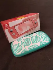 Nintendo Switch Lite Konsole und Schutzhülle (rosa Konsole mit Animal Crossing Case)