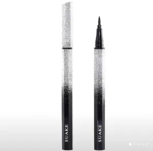 Black Eyeliner - Picture 1 of 5