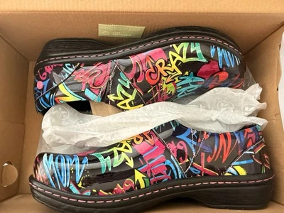 Nuevo en caja Zuecos Calzado Misión Zuecos. Enfermería graffiti neón multicolor 9M para mujer Foto 1 de 4