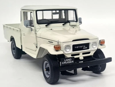 Kyosho 1/18 Toyota Land Cruiser 40 Pickup White Diecast Scale Model Car - Image 1 of 4