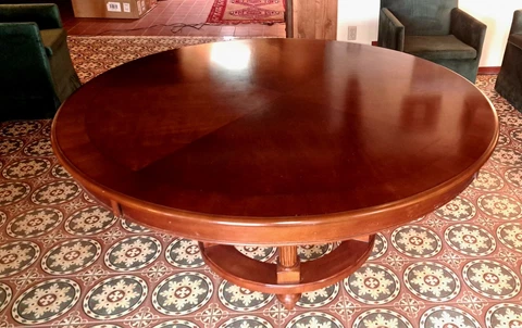 Vintage Sheraton Dining Table 60 " Round Wood Fluted Pedestal Base a Classic Cover