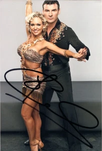 BOXEO/BAILE: FOTO RETRATO 6x4 firmada por joe calzaghe + certificado de autenticidad *campeón del mundo* - Imagen 1 de 1