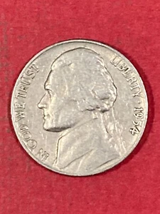  1954  D    United States 5 Cent Coin  Circulated - Picture 1 of 2