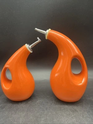 Juego 2 Dispensadores de Botella de Aceite de Oliva Cerámica Esmalte Sólido Rachael Ray con Caño Naranja Foto 1 de 4