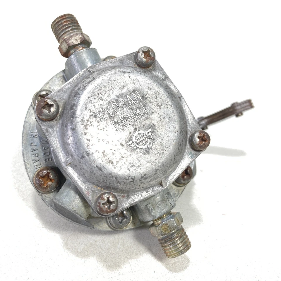 Kyosan Denki Fuel Pump Fits For 1970-1971 Toyota Corona MKII Hilux Pick up NOS - Image 1 of 4