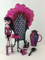 Monster High Lot Accessories And Furniture Lot Sofa Bathtub