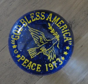 Vintage John Gentile GOD BLESS AMERICA - PEACE 1973 Art Glass Paperweight - Picture 1 of 2