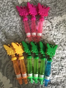 Butterfly Bubble Wands With Whistles And Clappers Party Favors Set Of 9 - Picture 1 of 4