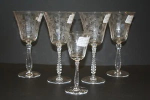 (4) Fostoria Heather crystal Stemmed Water Goblets,and (1) Claret/Wine Goblet - Picture 1 of 12