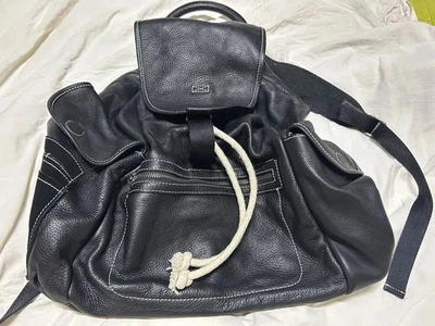 Mochila de piel de vacuno ZARA Foto 1 de 4