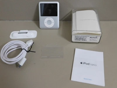 Apple iPod Nano 3ª Generación 4GB Plateado A1236 con Caja Original Sin Probar LEER Foto 1 de 4