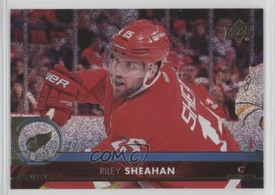 2017-18 Upper Deck Gold Rainbow Foil Riley Sheahan #70 - Image 1 of 2