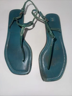 Sandalias de tanga Prada verde azulado con correa en T talla 36 Foto 1 de 4