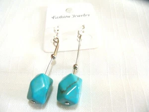 NEW CLASSIC SILVER & TURQUOISE PIERCED EARRINGS DANGLE & GIFT BOX........NICE - Picture 1 of 2