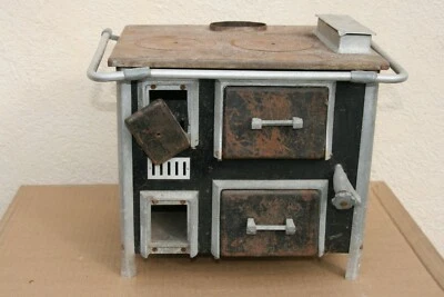 cuisinière ancienne en métal pour enfant ou poupée **. - Photo 1/4