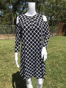 Tahari Black & White Pattern Dress Long Sleeve Size 6 NWT - Bild 1 von 5