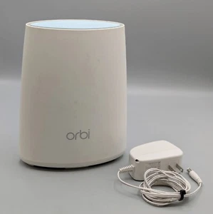 Netgear Orbi RBR40 Home Mesh WLAN Tri-Band Router - Bild 1 von 6