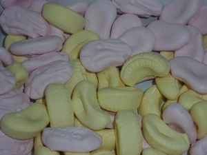 RETRO CLASSIC PICK N MIX MINI SHRIMPS AND BANANAS 100G - 2KG IDEAL FOR PARTIES - Picture 1 of 1