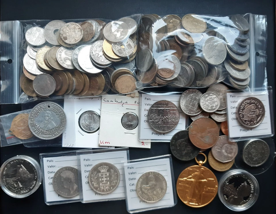 WORLD COINS/MEDALS/ Lot  1- 1kg/ Copper Nickel Silver/ Great Condition - Image 1 of 2