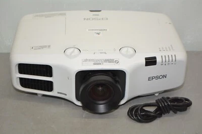 ^ Epson PowerLite 5530u WUXGA 5500 Lumens LCD Projector 4144 Lamp Hours #X3676 - Image 1 of 4